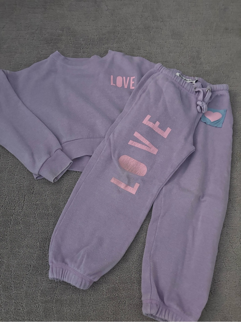 Kids Lavender 'Love' Jogger Sweatpants - Pink Lettering